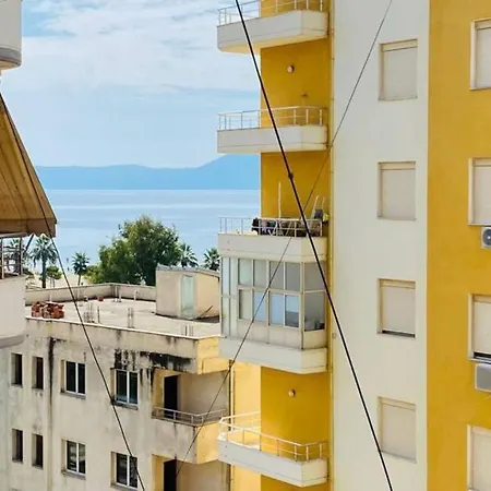 Primavera's 2+1 Lejlighed Vlorë